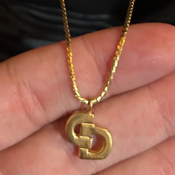 DIOR Vintage Logo CD Gold Tone Pendant Necklace - Picture 10 of 10